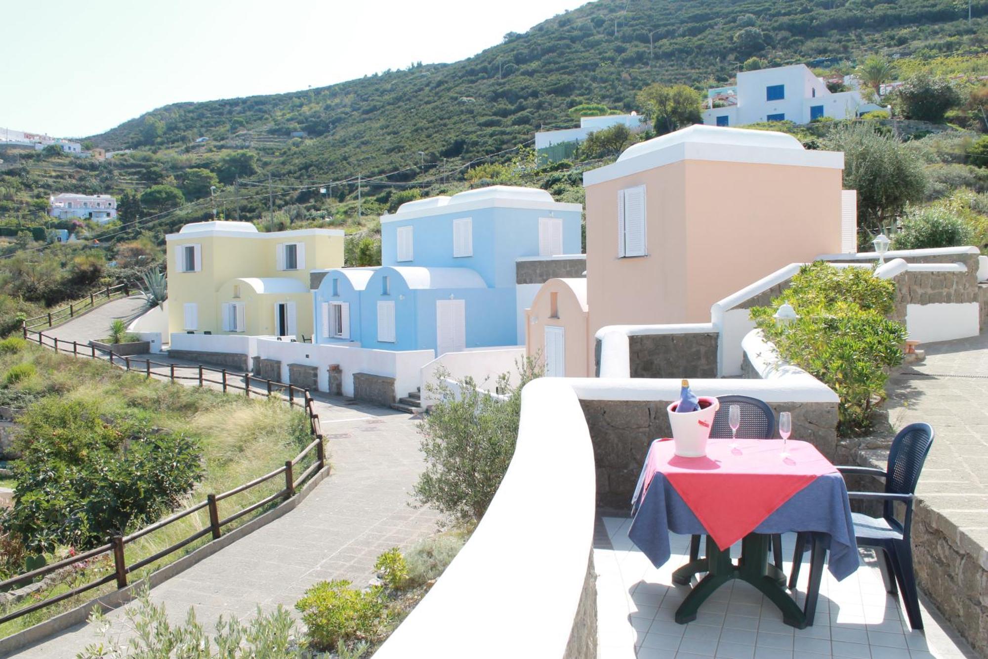Hotel Villaggio Dei Pescatori Ponza Exteriör bild