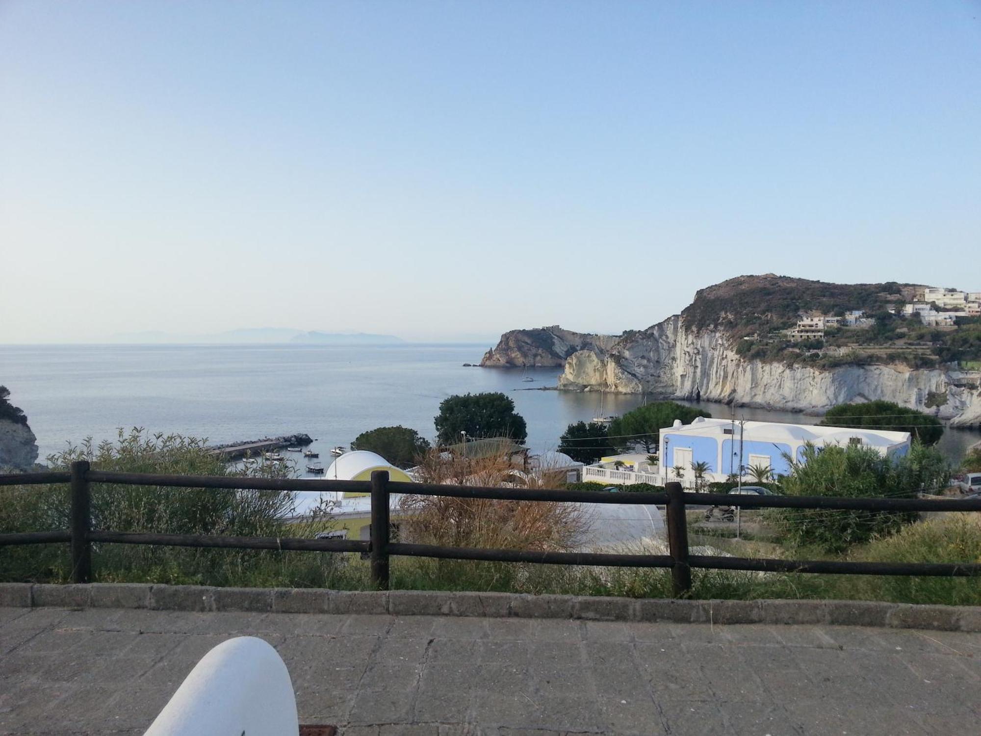 Hotel Villaggio Dei Pescatori Ponza Exteriör bild