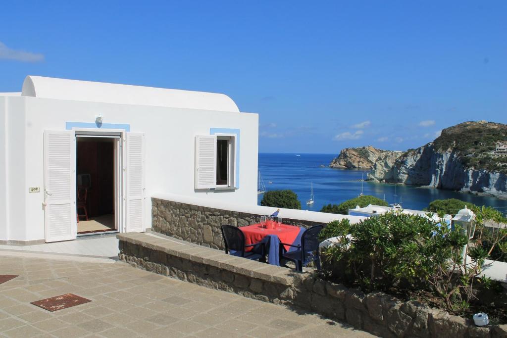 Hotel Villaggio Dei Pescatori Ponza Exteriör bild