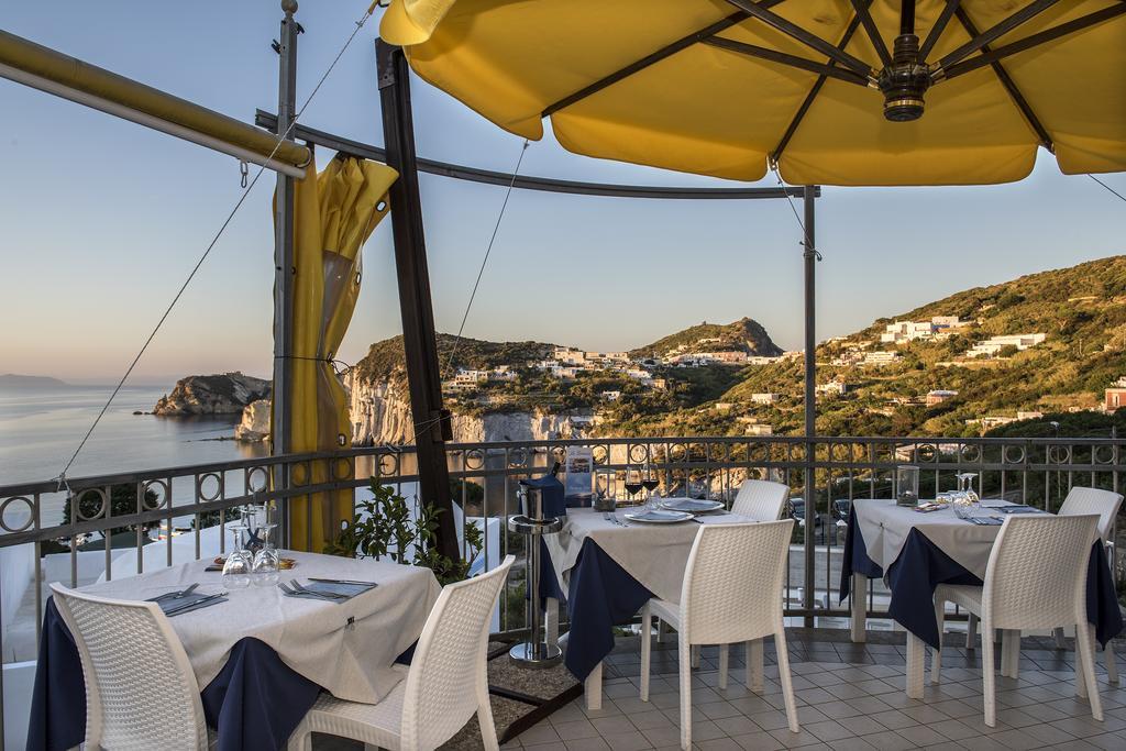 Hotel Villaggio Dei Pescatori Ponza Exteriör bild