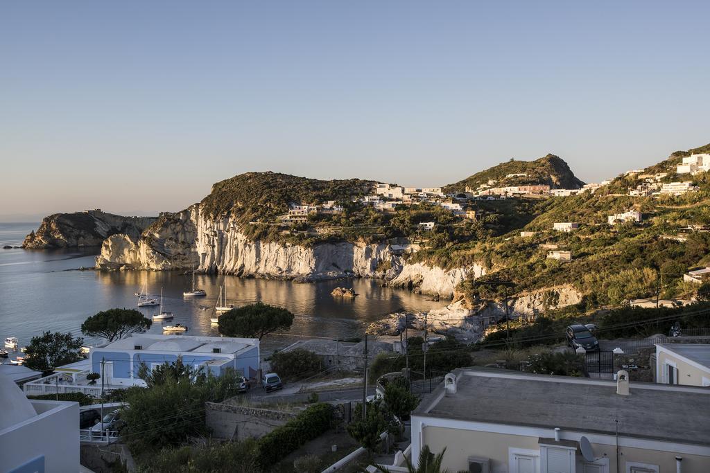 Hotel Villaggio Dei Pescatori Ponza Exteriör bild