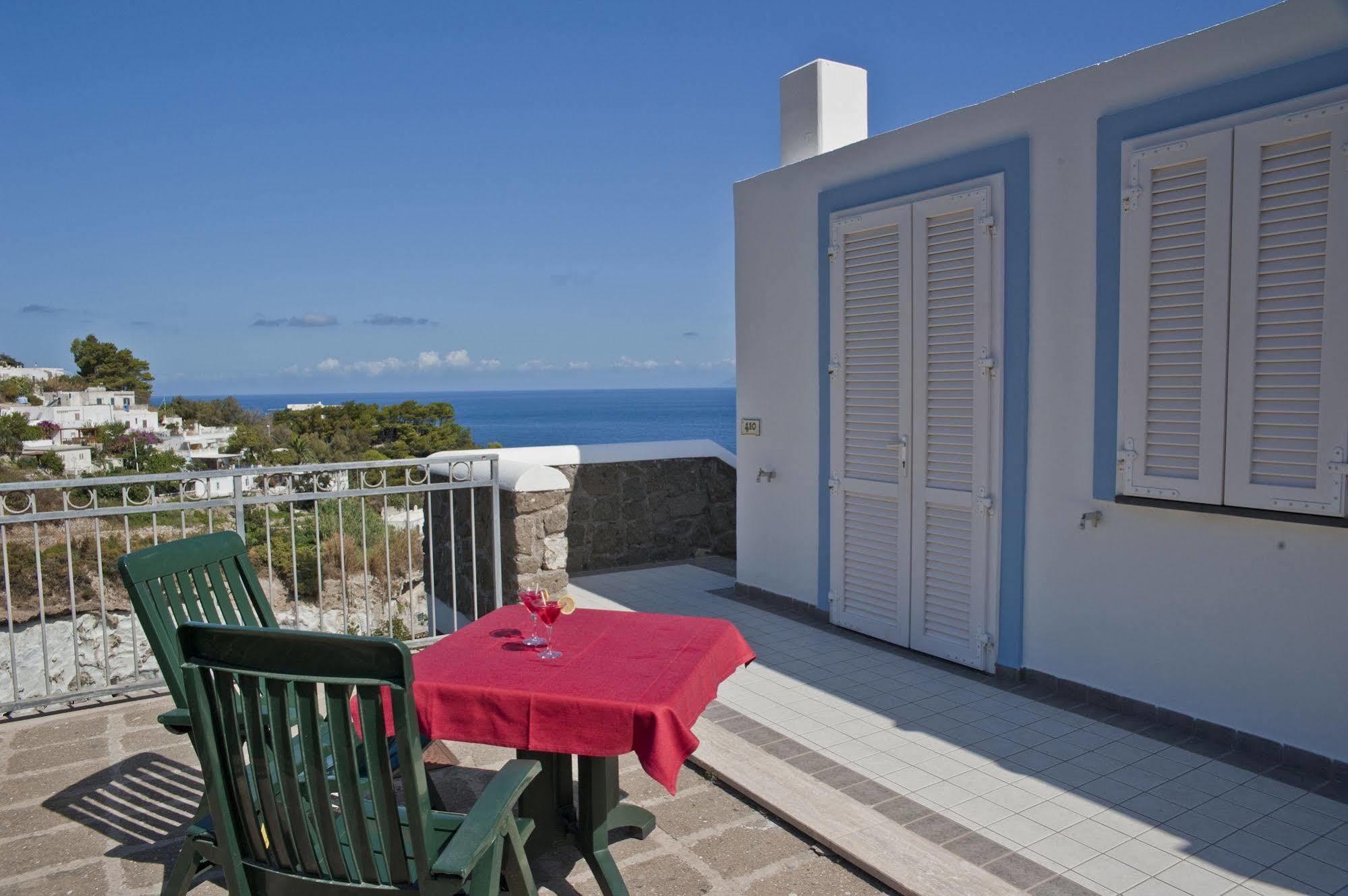 Hotel Villaggio Dei Pescatori Ponza Exteriör bild