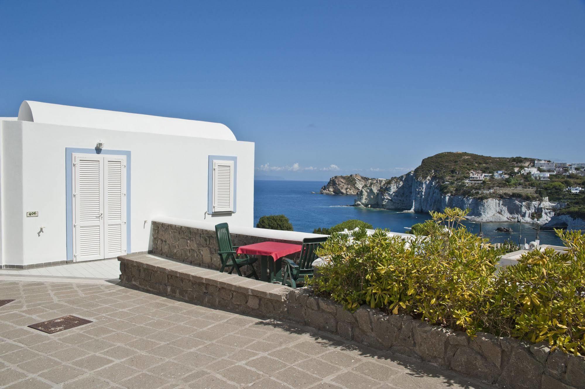 Hotel Villaggio Dei Pescatori Ponza Exteriör bild