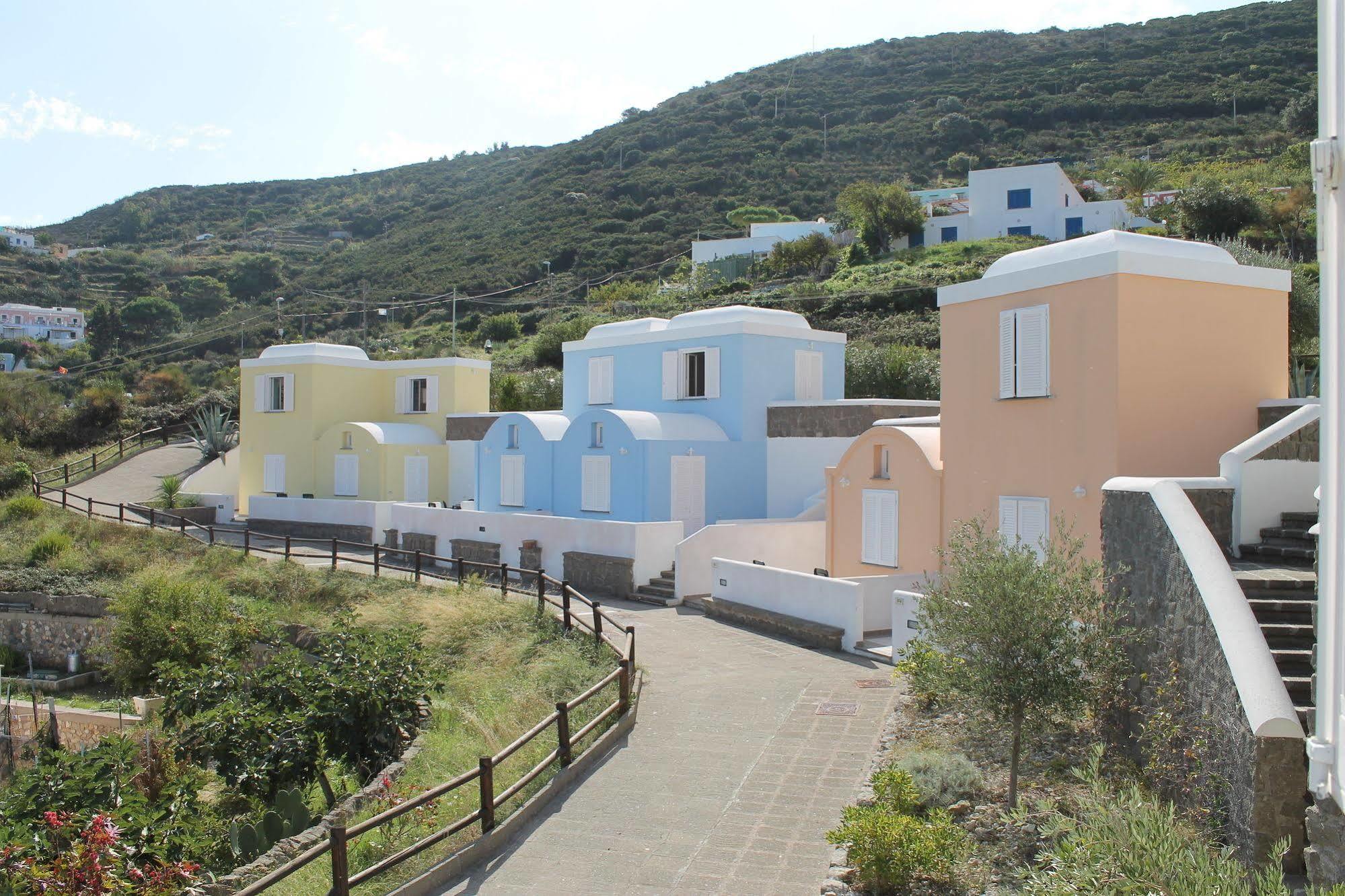 Hotel Villaggio Dei Pescatori Ponza Exteriör bild