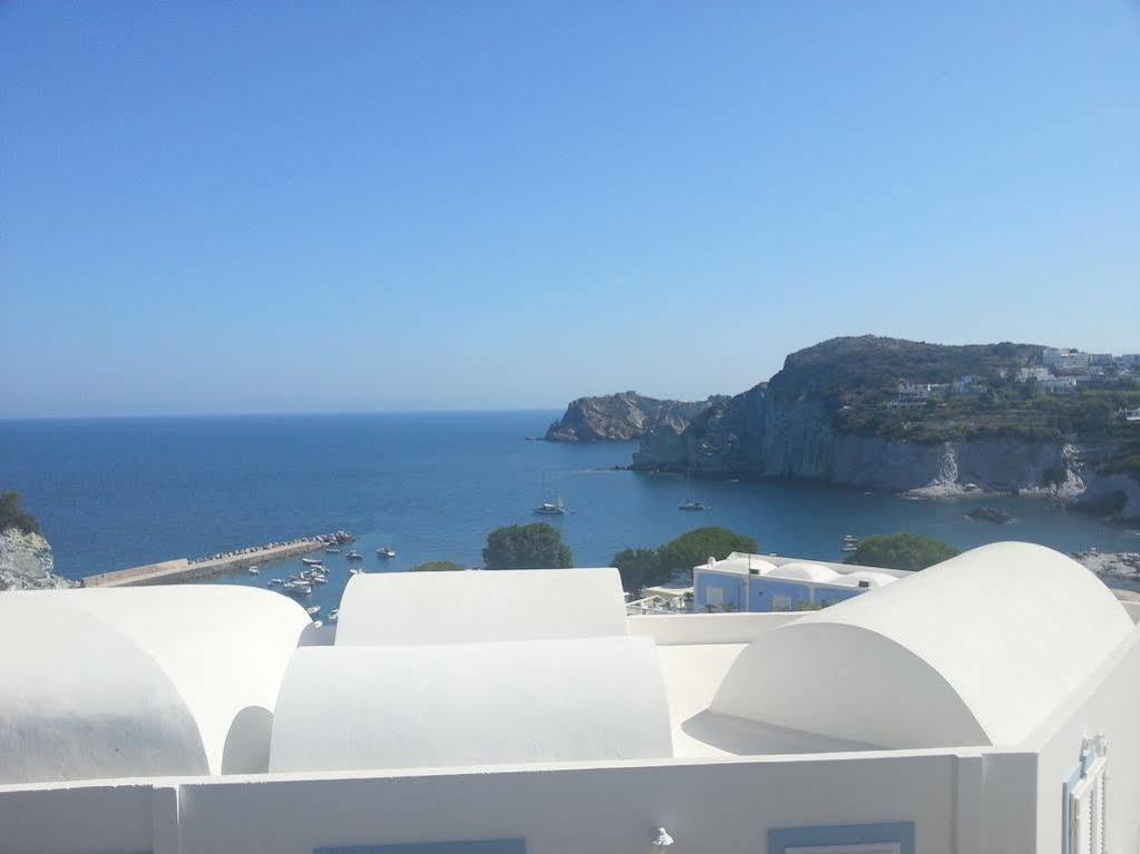 Hotel Villaggio Dei Pescatori Ponza Exteriör bild